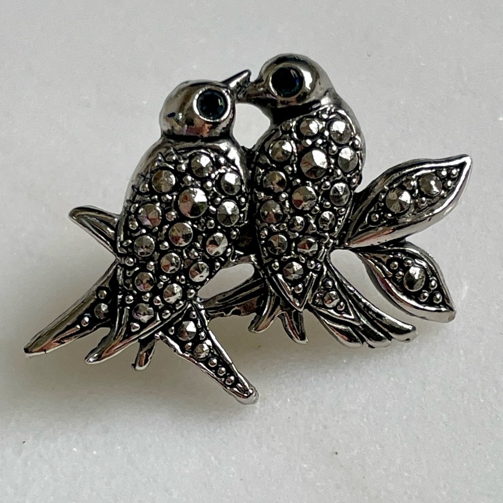 Avon Silver-Tone Two-Bird Pin